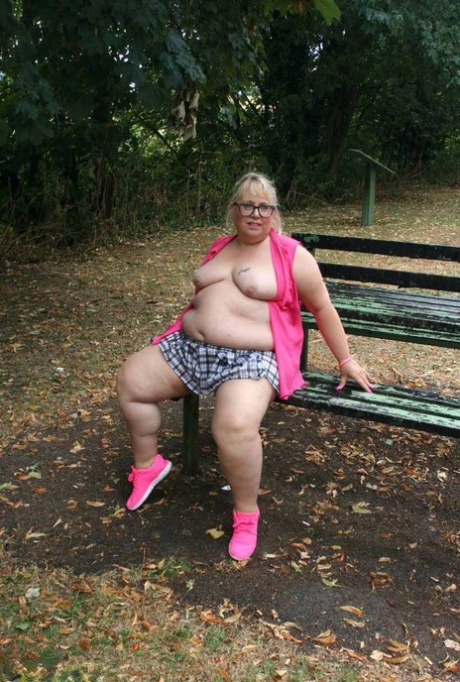 fat girl seduces her hot porn pictures
