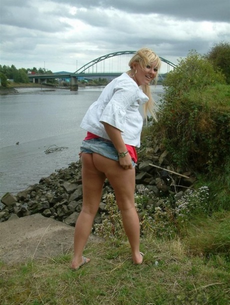 slim thick bubble but top galleries