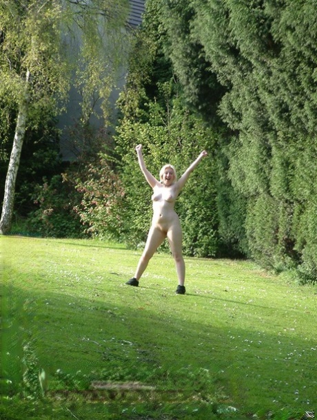 fat girlfriend nude galleries