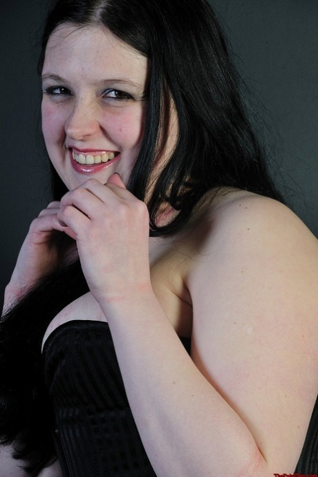 slightly chubby women nude art porn image
