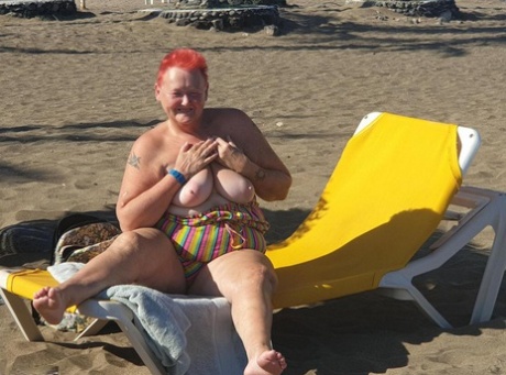 curvy wife shared pornographic galleries