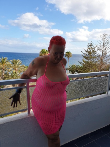 amateur curvy babe on real homemade hot sex image