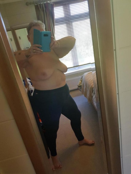 indian emo goth bbw sexy picture