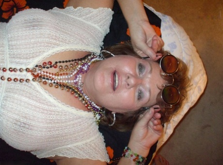 bbw stepmom stuck adult pic