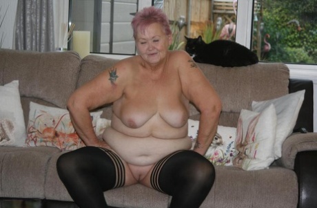 fat busty bitch need a big dildo to feel it free xxx gallery