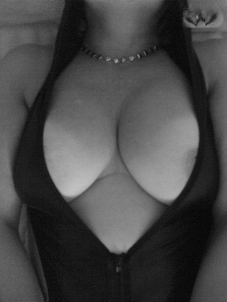 bbw in black pantyhose erotic photo