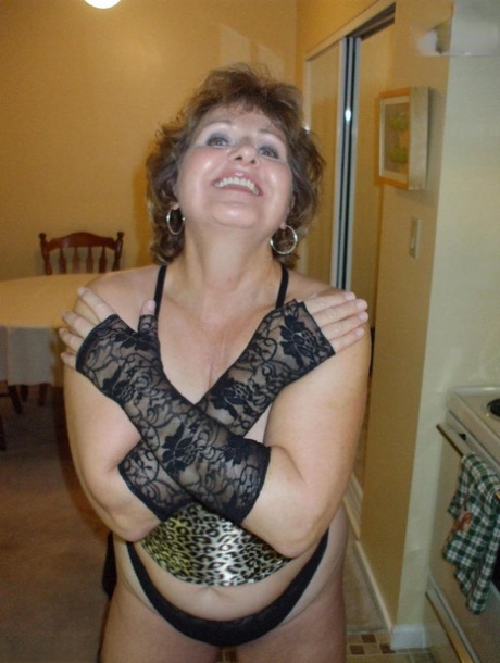 nerd fat tits glasses shy hot naked photo