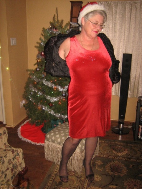 curvy milf stockings free porn image