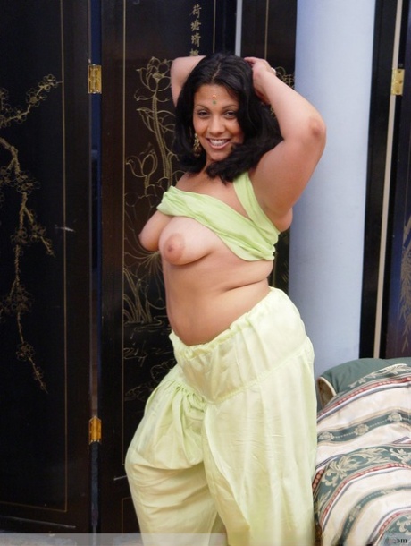 bbw hippie chick beautiful naked image
