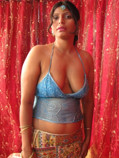 curvy lesbian sex hot xxx img
