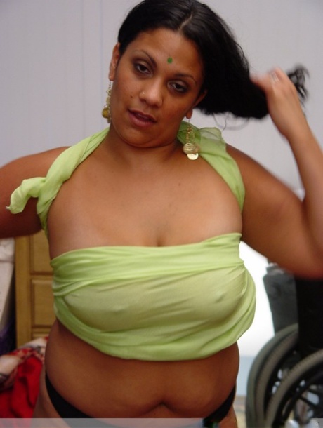 xoe nova bbw sexy galleries