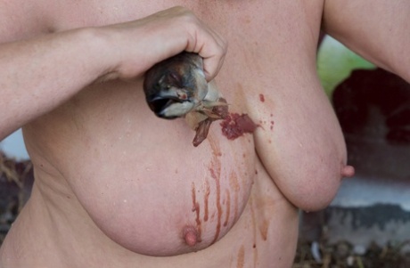 fat lesbian making love adult pics