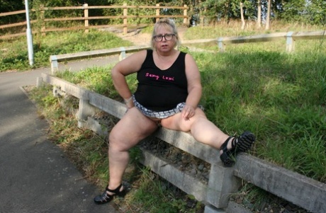 bald ebony bbw xxx photo
