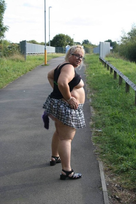 fat mexican daddy free naked images