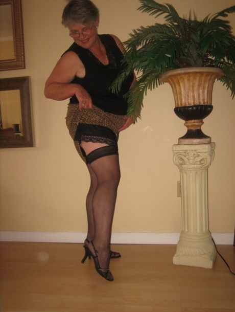 hot wife banging thick ebony cock free sexy photos