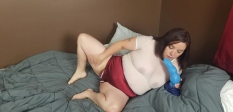 bbw skinny girl face sitting beautiful nude pic