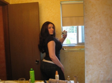 chubby teen jizz mouth nudes pictures