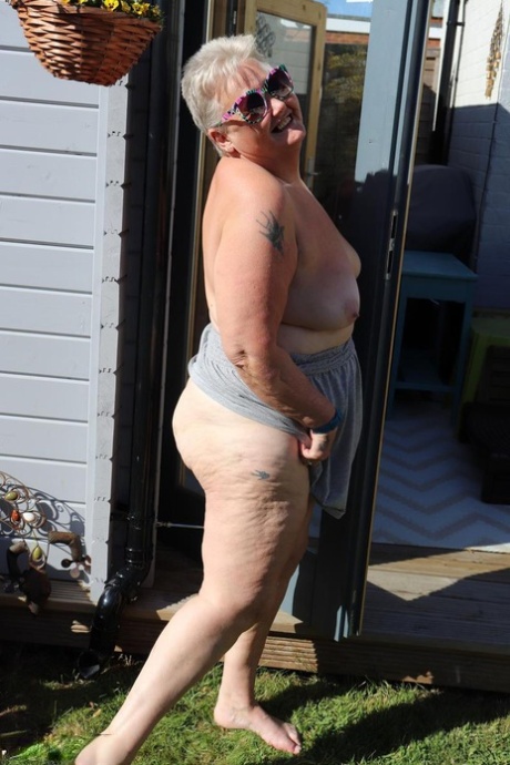thick big tits interracial pretty pictures
