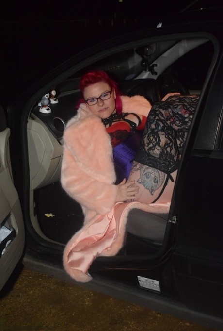 thick bitch from behind adult images