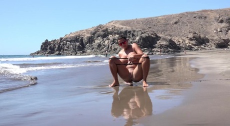 fat hairy whore pics fre beautiful pictures