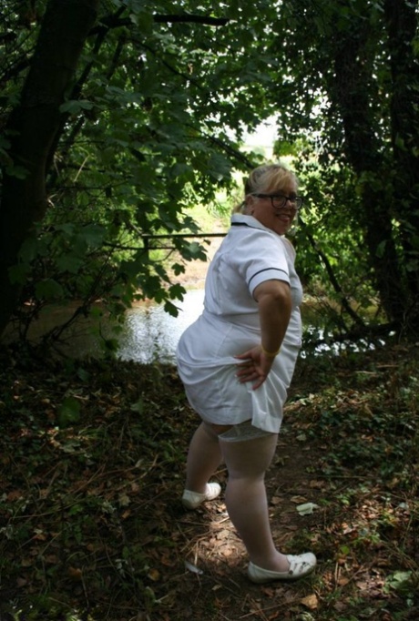 tickled by bbw naked pictures