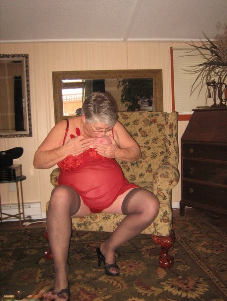 sexy bbw anal prepping and monster dildo beautiful naked pictures