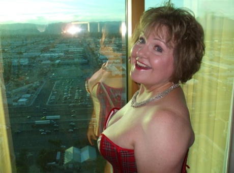 curvy waterworks hot porn pictures
