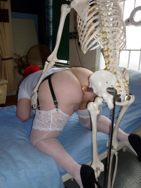 fat kissing erotic pic