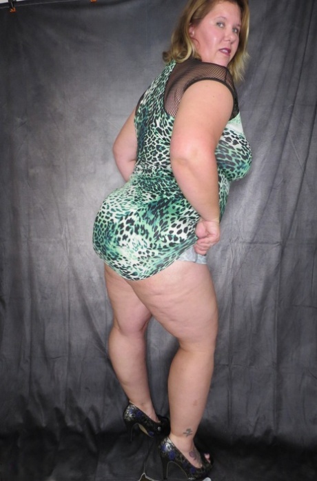 bbw peeing hot sex img