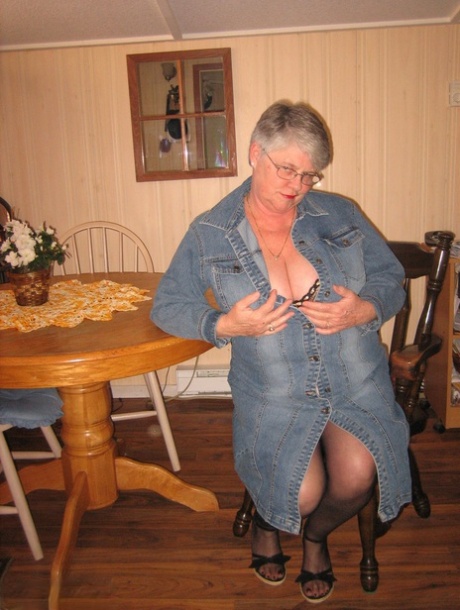 thick disney moms free porn galleries