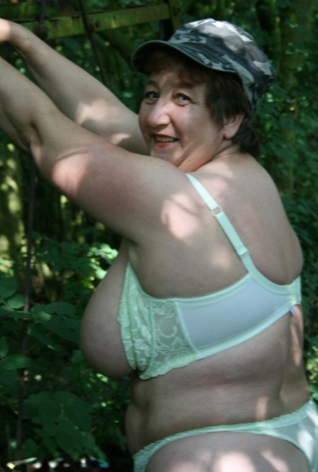 bbw latina mommy hot sexy picture
