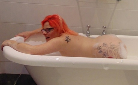 curvy daughter hot pics