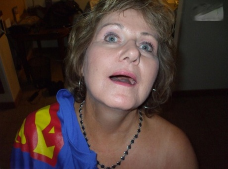 fat blonde sucking dick adult pictures