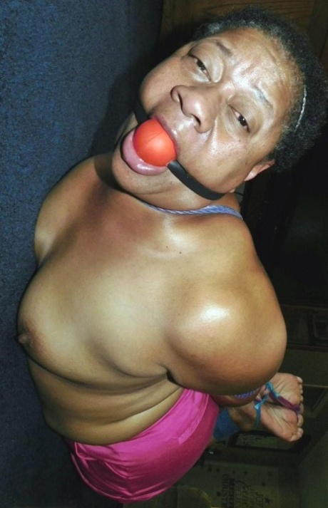 curvy plumper pornographic archive