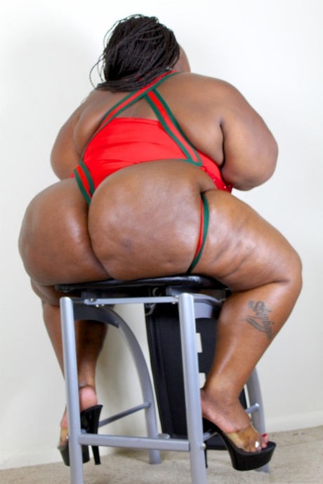 curvy teen tits pornos image