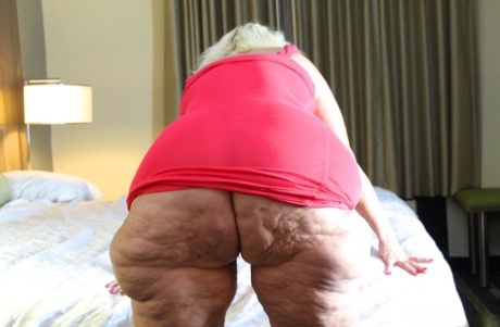 horny girl with big ass cums on my dick adult galleries