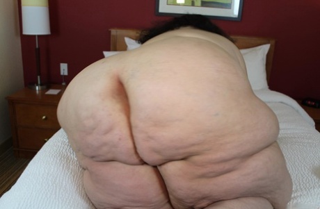 big booty sits on face hot sex photo