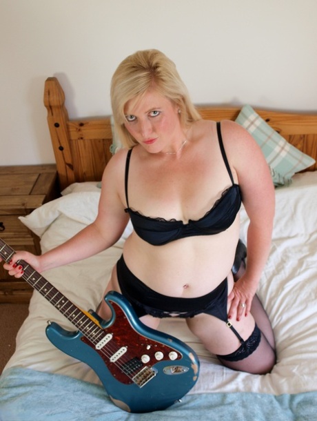 fat women masturbating and squirting xxx galleries