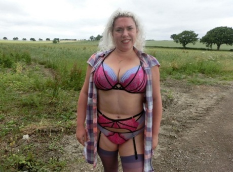 voluptuous nude milfs fucking hot porn archive