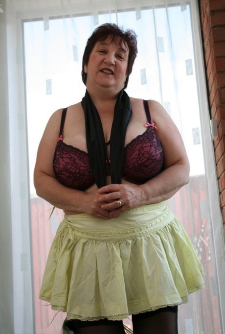 thick ebony interracial hot naked picture