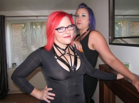 alexis rain fucks bbw layla moore nude pic