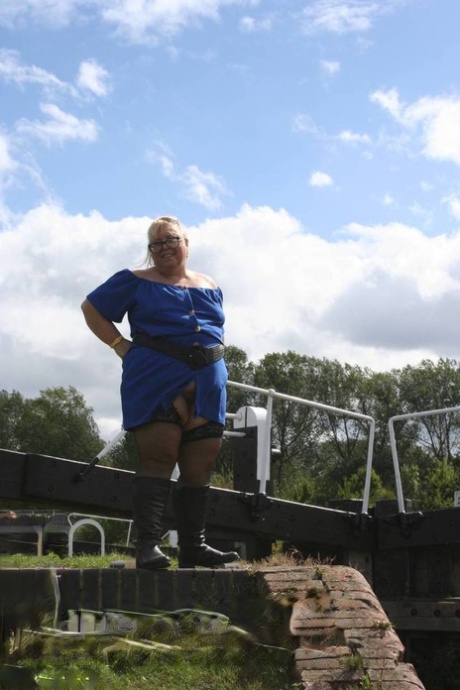 bbw nails beautiful pictures