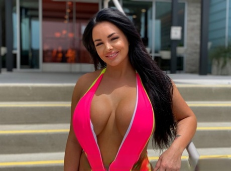 curvy moms busty hairy hot xxx pic