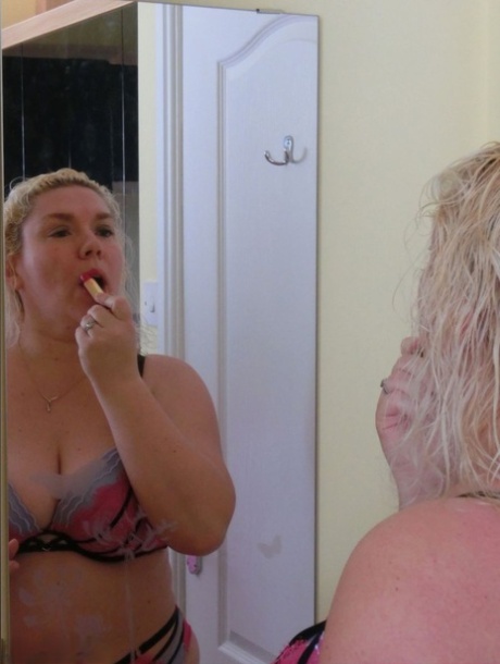 ass bbw fat huge plumper sexy photo
