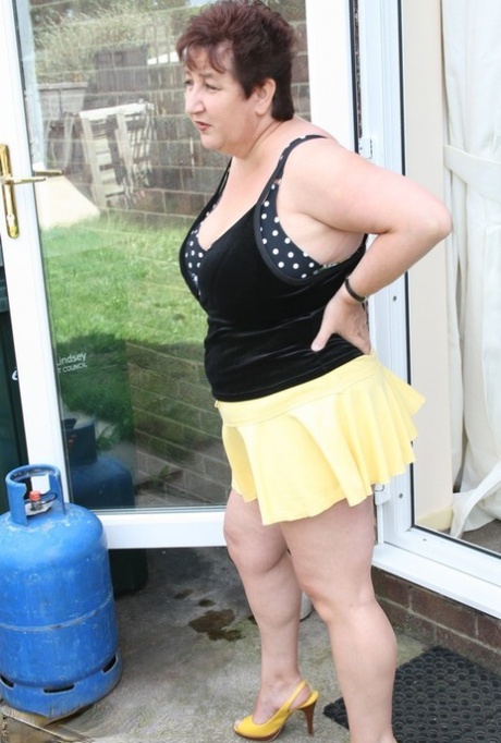 curvy big naturals hot images