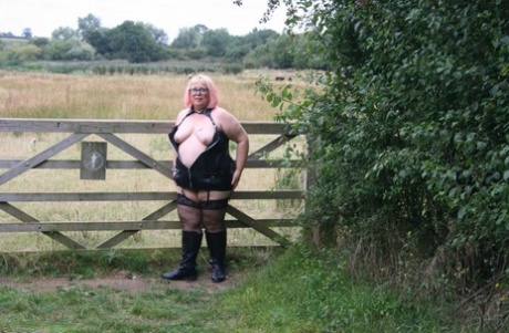 chubby mature pantyhose sex sexy nudes picture