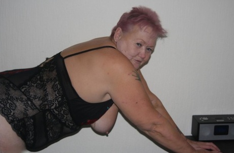 mature plump ass gilf art xxx images