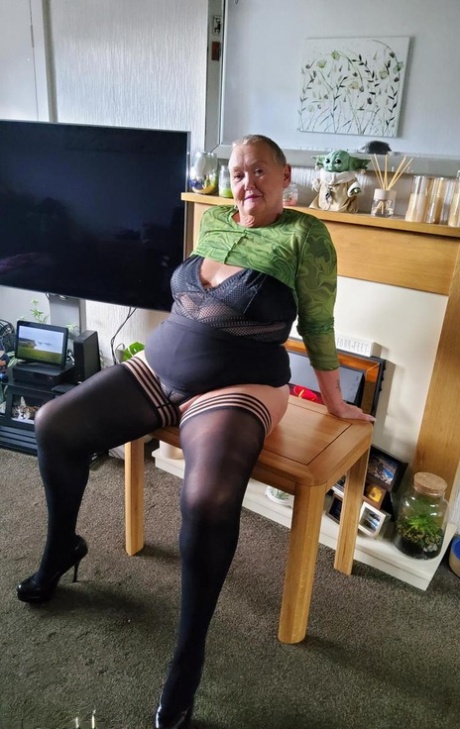 bbw irishka kitchen free naked photos