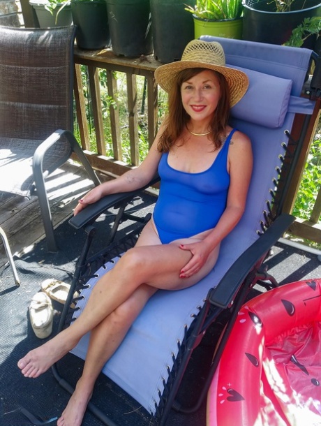 fat ginger girl free gallery