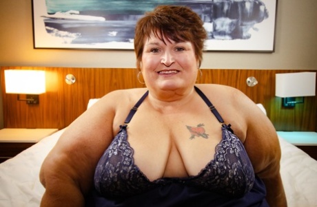 bbw granny olga art naked image